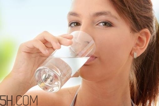 喝水可以美容嗎？喝水美容5大常識