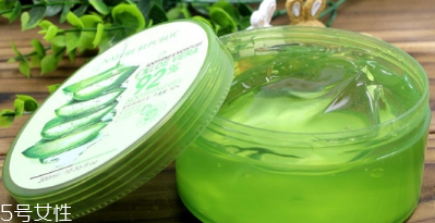 臉上過敏能用蘆薈膠嗎？蘆薈膠還可以去紅血絲