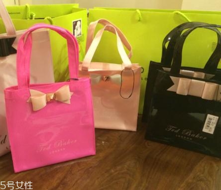 ted baker包包質(zhì)量好嗎？少女感爆棚的輕奢品牌