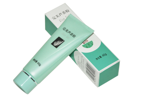 用蘆薈膠前怎么護(hù)膚？蘆薈膠可以單獨使用