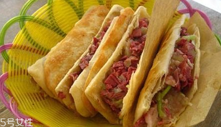 驢肉火燒能放多長(zhǎng)時(shí)間？存放時(shí)間不宜過長(zhǎng)