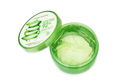 用蘆薈膠前需要洗臉嗎？蘆薈膠小孩也可以用