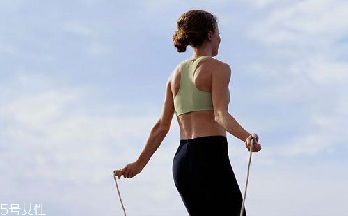怎樣跳繩可以有效減肥？推薦這四種跳繩方式