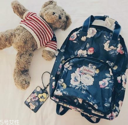 cath kidston是什么牌子？少女最愛的小碎花風代表