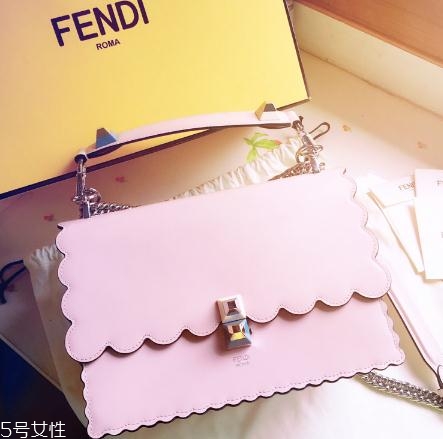 fendi包包多少錢？經(jīng)典的意大利老牌包包