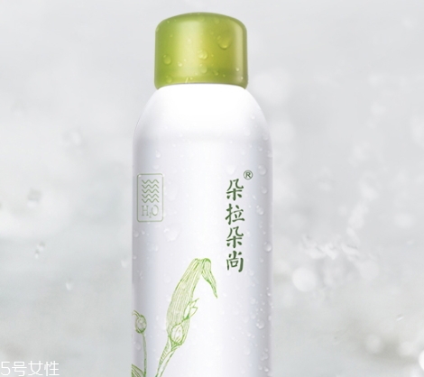 定妝噴霧可以帶上飛機(jī)或者托運(yùn)嗎？