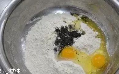 ?炸麻葉用什么水和面？面粉還是淀粉還是木薯粉