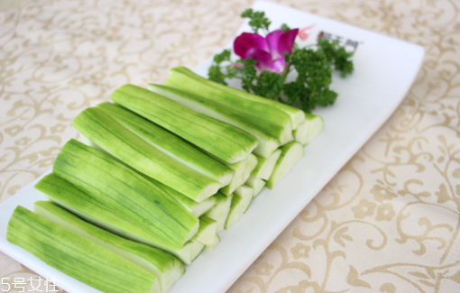 絲瓜吃多了會(huì)怎樣？挑選絲瓜的方法