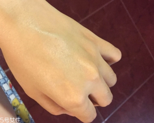 自然堂面霜效果怎么樣？秋冬補(bǔ)水從一款面霜開始