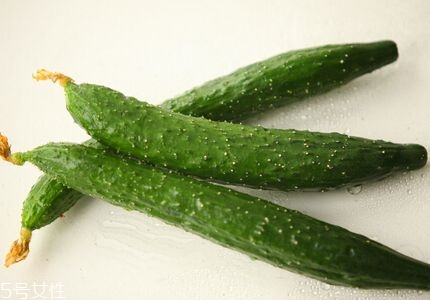 女性經(jīng)常揉肚子能減肥嗎？揉肚子好處多多