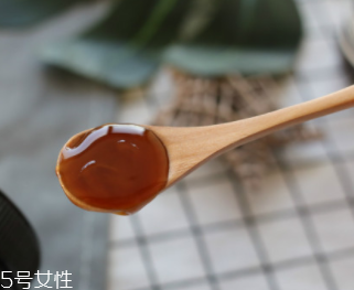 麥盧卡蜂蜜有什么驚人功能？?jī)?nèi)服外敷功能強(qiáng)大