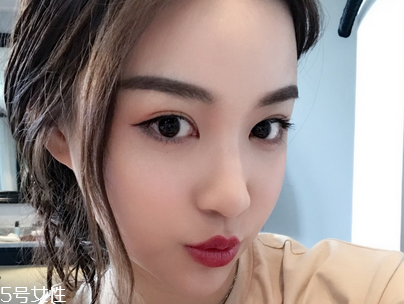 激光點(diǎn)痣后多久能洗臉？點(diǎn)痣后臉上有可能會(huì)有凹洞