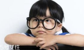 經(jīng)常用眼吃什么？多吃綠色和黃色食物