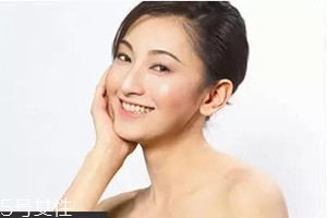 吃什么可以調(diào)理膚色？健康飲食很重要