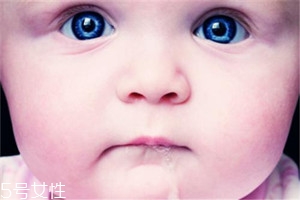 怎樣應(yīng)對(duì)寶寶口臭問題？體內(nèi)外調(diào)節(jié)是關(guān)鍵