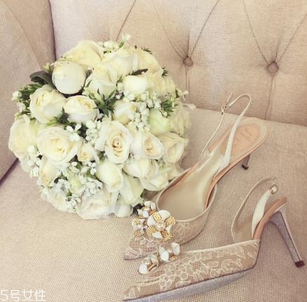 rene caovilla鞋子多少錢(qián)？仙氣十足的輕奢品牌