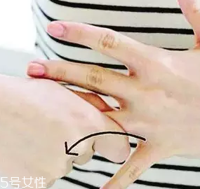 關(guān)節(jié)有響聲是病嗎？?jī)煞N情況區(qū)別對(duì)待