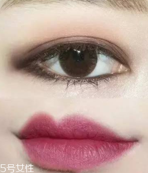 質(zhì)感大地色眼妝怎么畫(huà)？畫(huà)好了你就是女王