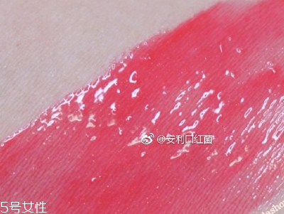 香奈兒唇釉738好看嗎？香奈兒唇釉738試色