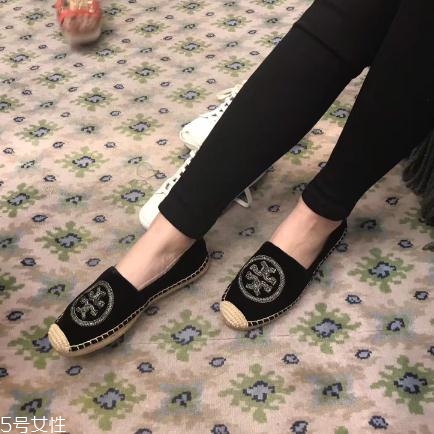tory burch鞋子偏大嗎？香奈兒漁夫鞋平價(jià)替代