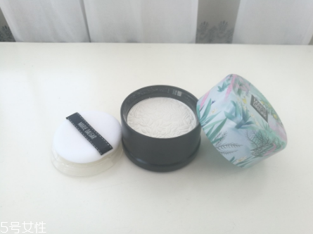瑪麗黛佳蜜粉餅好用嗎？性價比較高的國產(chǎn)化妝品