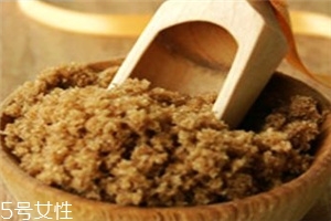 赤砂糖就是紅糖嗎？教你辨別真假紅糖