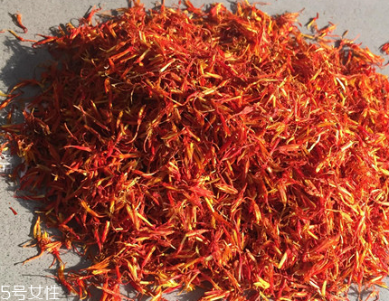 紅花泡腳孕婦可以用嗎？妊娠期禁止使用紅花