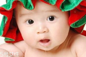 寶寶流口水怎么辦？這3點(diǎn)寶媽要注意