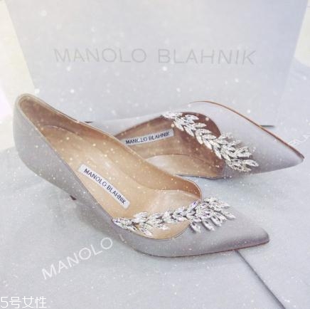 manolo blahnik是什么檔次？世界上最優(yōu)美的高跟鞋
