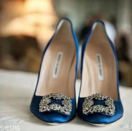manolo blahnik是幾線品牌？高跟鞋中的貴族品牌