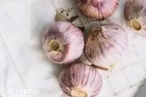 大蒜有哪些功效？天然青霉素降糖降脂