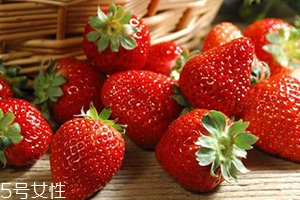 寶寶咳嗽可以吃草莓嗎？看是什么類型的咳嗽