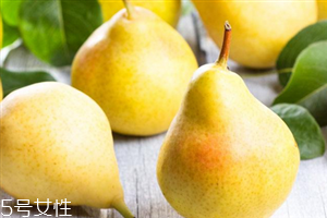 減肥一天吃幾個梨子？怎樣吃梨子減肥？