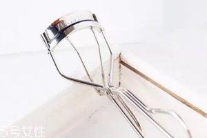 2018睫毛夾哪個牌子好？8款最受歡迎的睫毛夾推薦