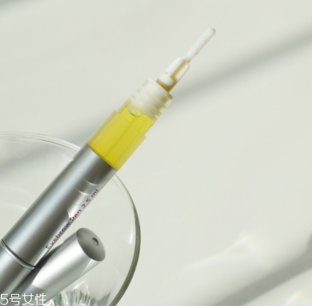 睫毛增長液會掉睫毛嗎？欲速則不達(dá)