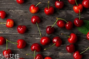 車?yán)遄佑锌辔犊梢猿詥?？小心化學(xué)試劑