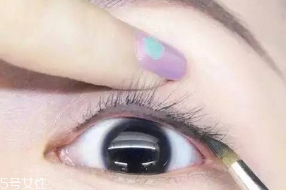 怎么畫眼線讓眼睛自然又有神？畫眼線必學(xué)基本步驟