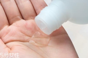 所有的爽膚水都能敷水膜嗎？這4種不適合