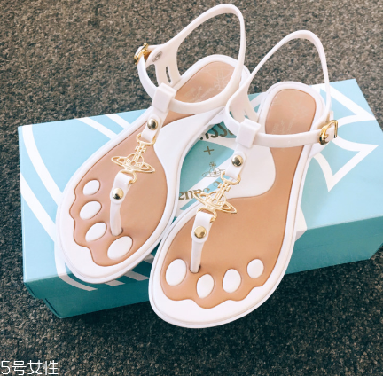 melissa果凍鞋好穿嗎？當(dāng)下最時(shí)髦的鞋子