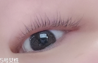 ettusais艾杜莎睫毛膏打底膏怎么用？睫毛一天不會(huì)塌