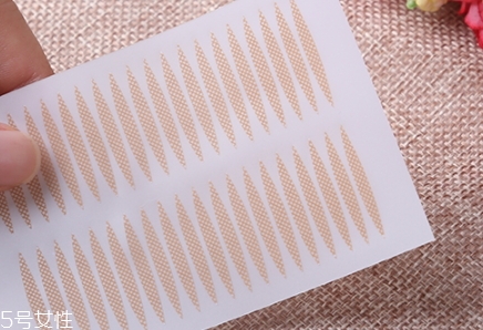 雙眼皮貼可以經(jīng)常貼嗎？不宜長(zhǎng)期使用