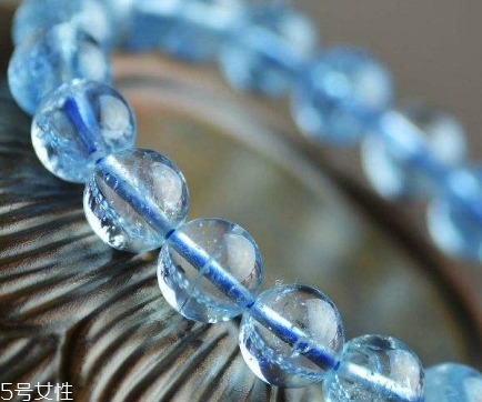 海藍(lán)寶是越透越好嗎？它是海水的化身