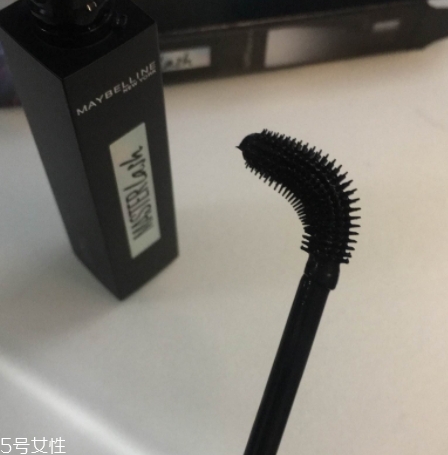 美寶蓮彎彎睫毛膏多少錢(qián)？美寶蓮重新定義睫毛膏