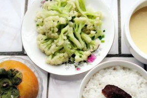 飯后可以做哪些養(yǎng)生舉動？這些做到了比同齡人多活10年