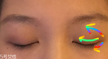 眼影怎么畫會自然好看？眼影顏色這樣搭配最好看