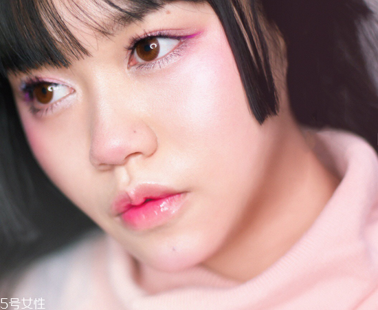 桃花眼妝容好看嗎？桃花眼妝容教程