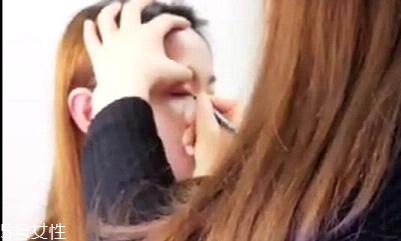 內(nèi)雙怎么畫眼線？內(nèi)雙眼皮畫眼妝技巧