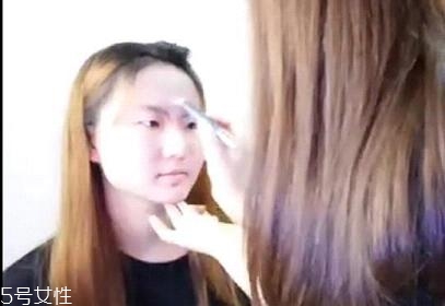 內(nèi)雙怎么畫眼線？內(nèi)雙眼皮畫眼妝技巧