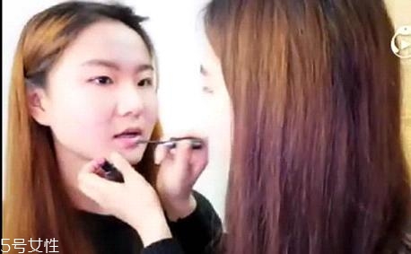 內(nèi)雙怎么畫眼線？內(nèi)雙眼皮畫眼妝技巧