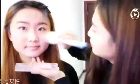 內(nèi)雙怎么畫眼線？內(nèi)雙眼皮畫眼妝技巧